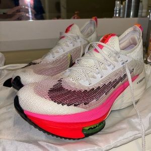 Nike Air Zoom Alphafly NEXT% Flyknit - Size W 9.5